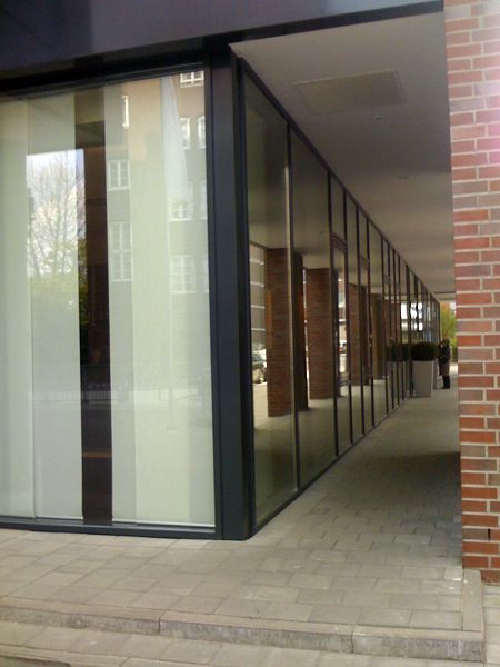 Hotel Lindner – Restaurantfassade